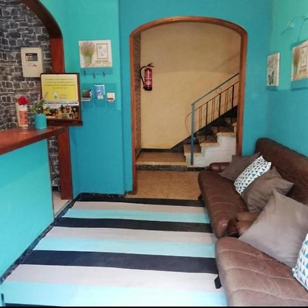 Residencia Sant Jordi Llanca Hostel Luaran gambar
